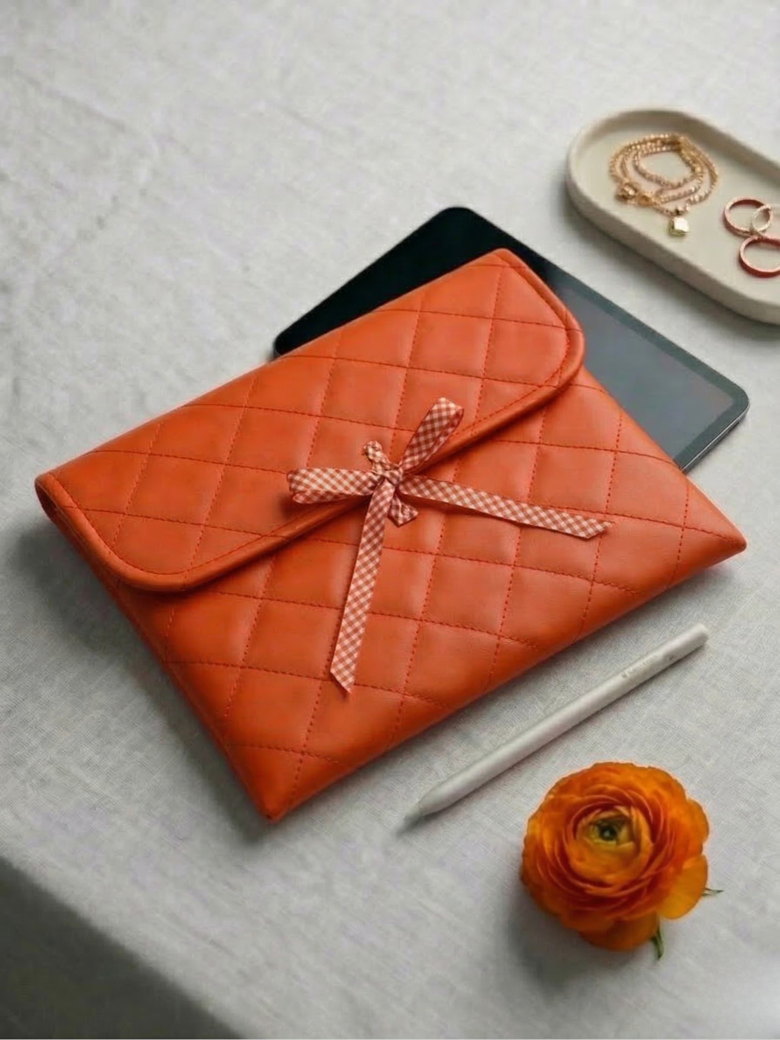 Funda Acolchada para iPad con Lazo y Forro en Tela Vichy